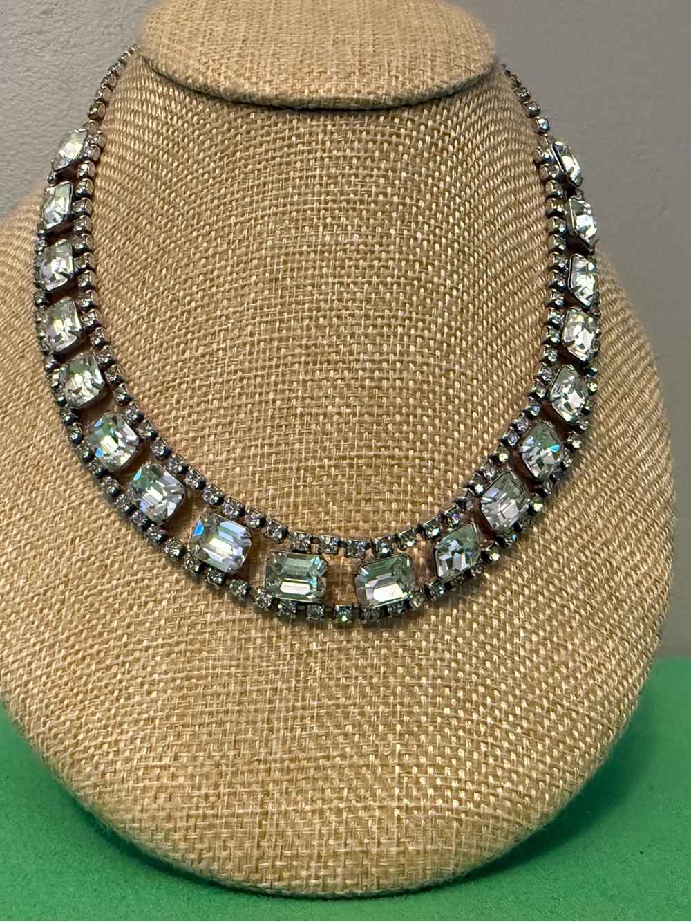 Vintage Rhinestone Crystal Square-Edge Necklace in Clear - Women Jewelry